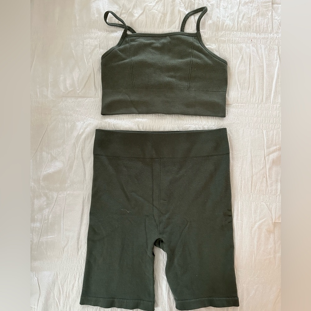 2 piece work out outfit
